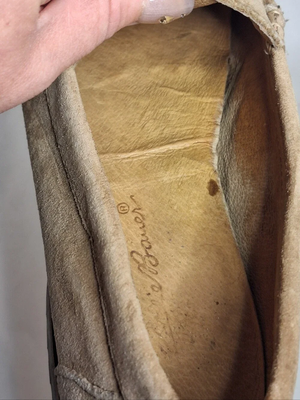 Vintage Eddie Bauer Wmns 7.5W Sand Suede Leather Driving Loafers Slip On Comfort